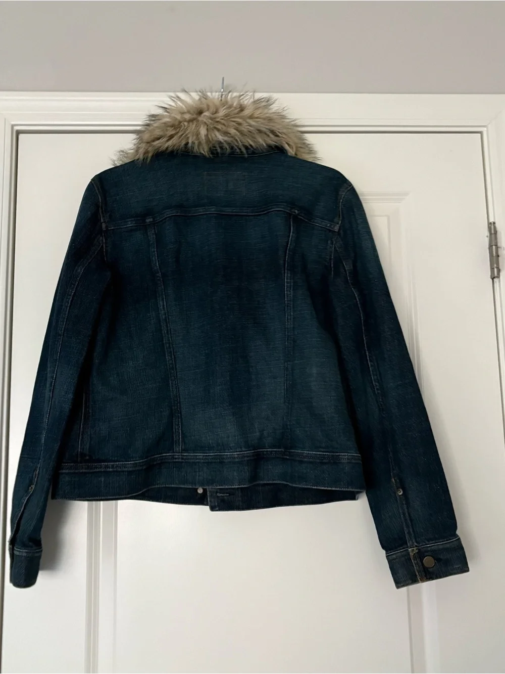 Ralph Lauren Jeans Co. Women’s Faux Fur Collar Dark Denim Jacket - Picture 4 of 11